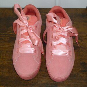 PUMA Suede Heart Bubble Pink Sneakers (Seasonal Model)